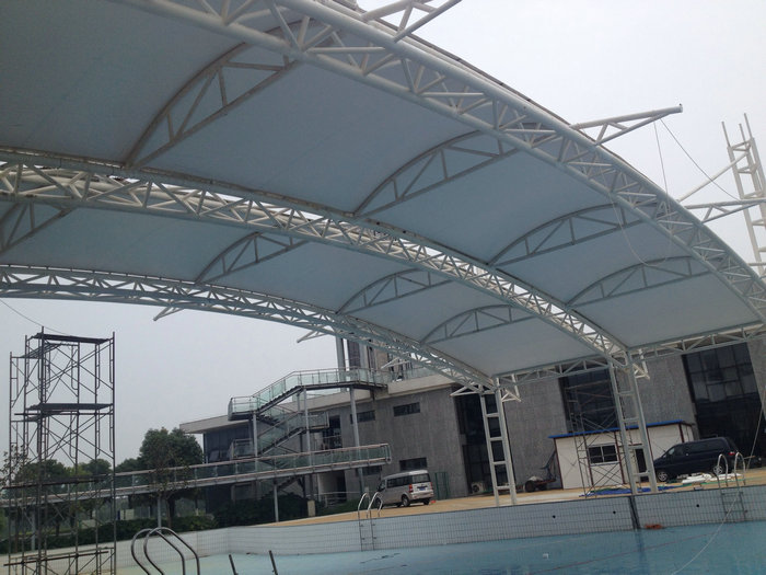 宜興廣場(chǎng)游泳池